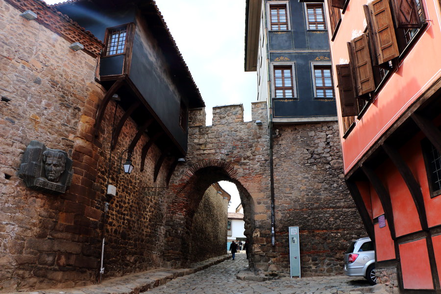 Старият град в Пловдив да бъде затворен за коли и стане пешеходна зона, предлага общинска съветничка