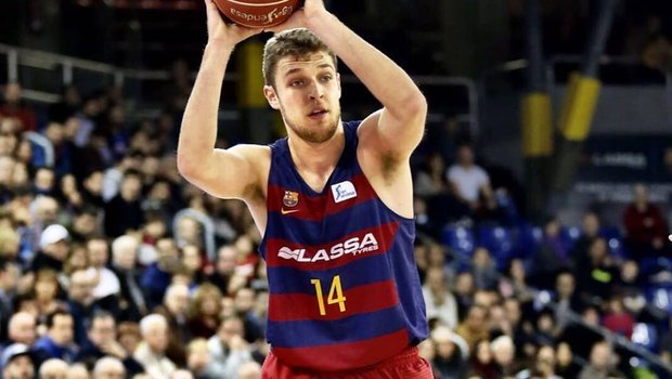 „Барса“ пак пада, Везенков без кош