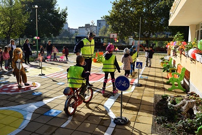 Пловдивска забавачка се сдоби с площадка по безопасност на движението по пътищата