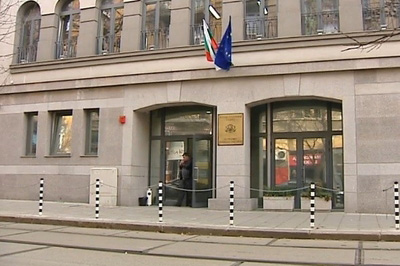 Дават до 6 заплати бонуси на спецмагистрати