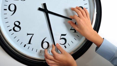 Смяната на часа стресира организма