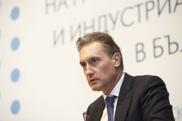 Кирил Домусчиев: Доходите на българина трябва да се облягат на принципи, не на административен произвол