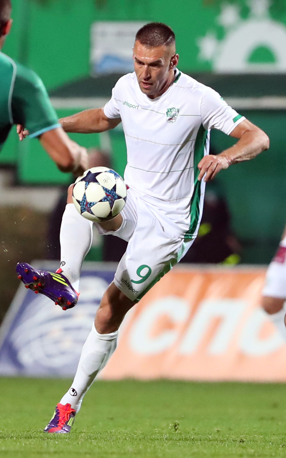 Камбуров прати „Берое“ в шестицата