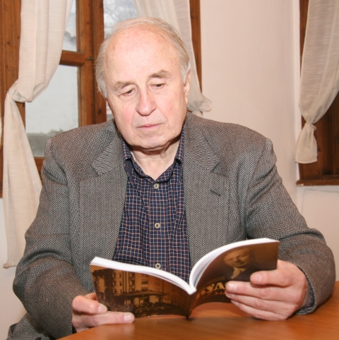 Марин Кадиев и Райна Каблешкова с приз „Следовници на народните будители – Пловдив“ за 2017 година