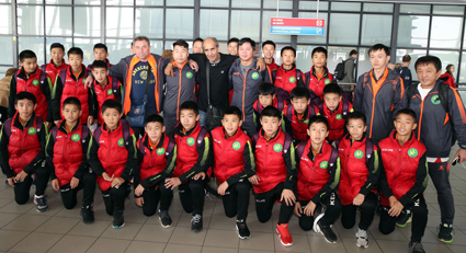 Божидар Искренов доведе китайски отбор