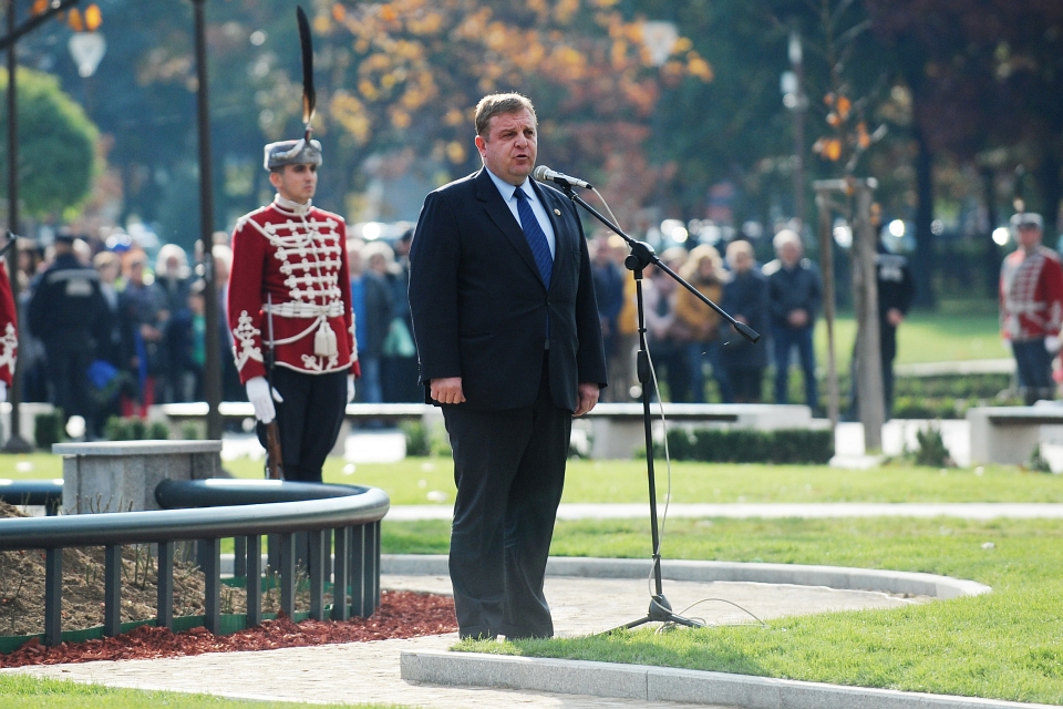 Красимир Каракачанов: Воините от Софийската желязна дивизия загиваха за свободата и обединението на българската нация