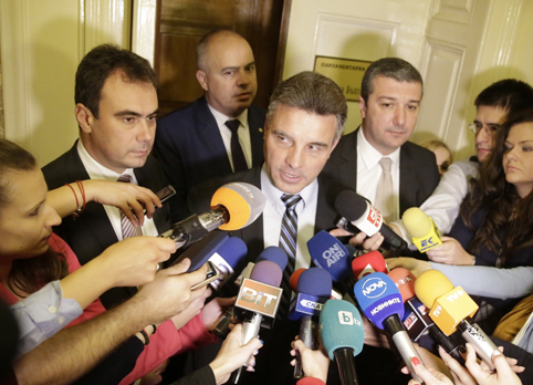 Проф. Христов се извини за „дебилите“