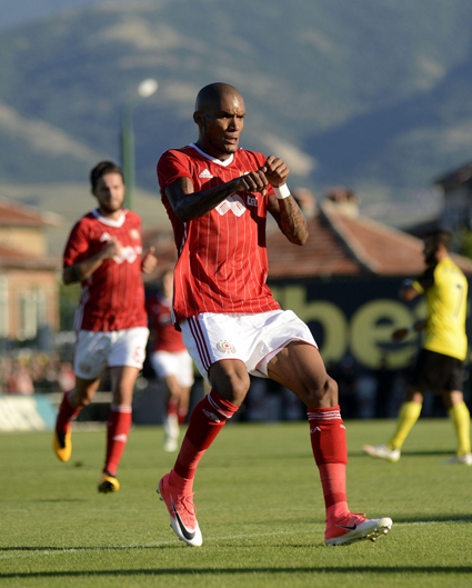 7 млн. евро за Каранга от „Бенфика“