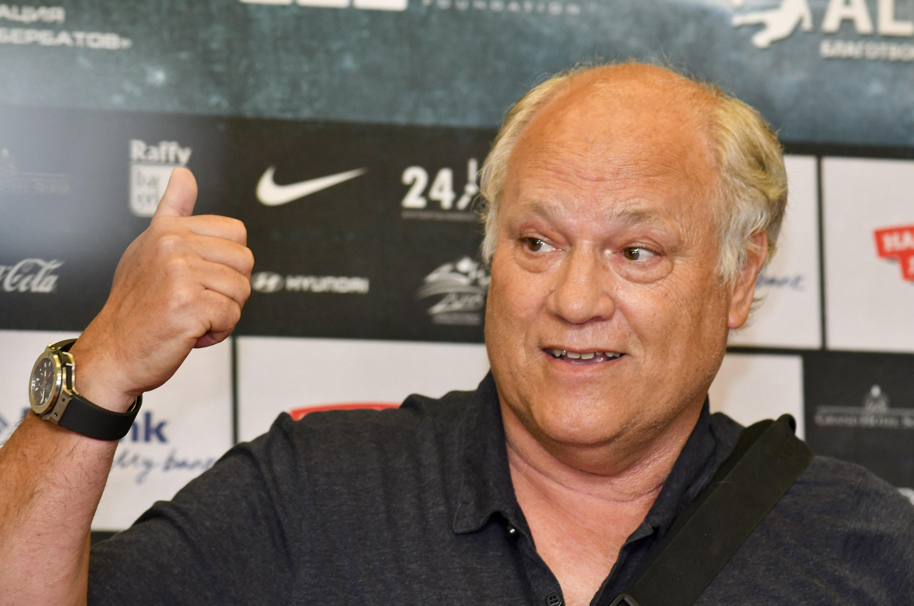 Мартин Йол, бившият треньор на „Тотнъм“ и „Фулъм“, ексклузивно пред „Труд“:  Бербатов е най-добрият, който съм тренирал