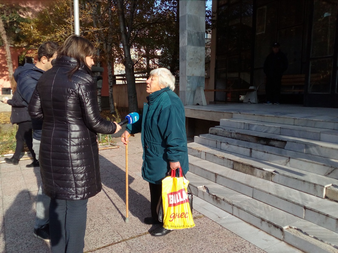 Полицията върна 22 000 лева на баби, обрани от телефонни измамници