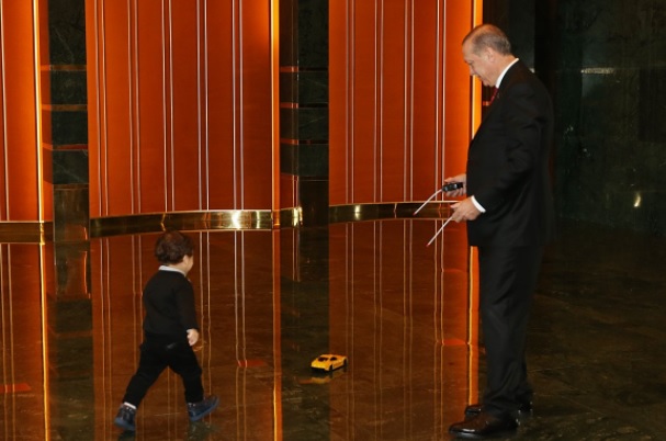 Ердоган публикува снимка с внука си в Туитър