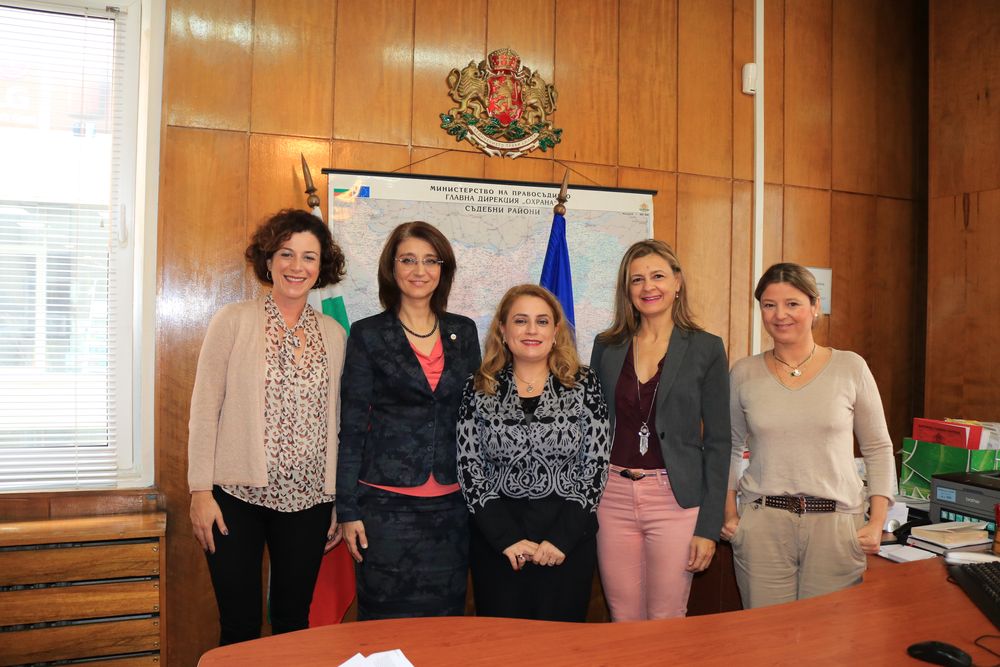 Съдии от Испания посетиха съдилищата във Велико Търново и Горна Оряховица