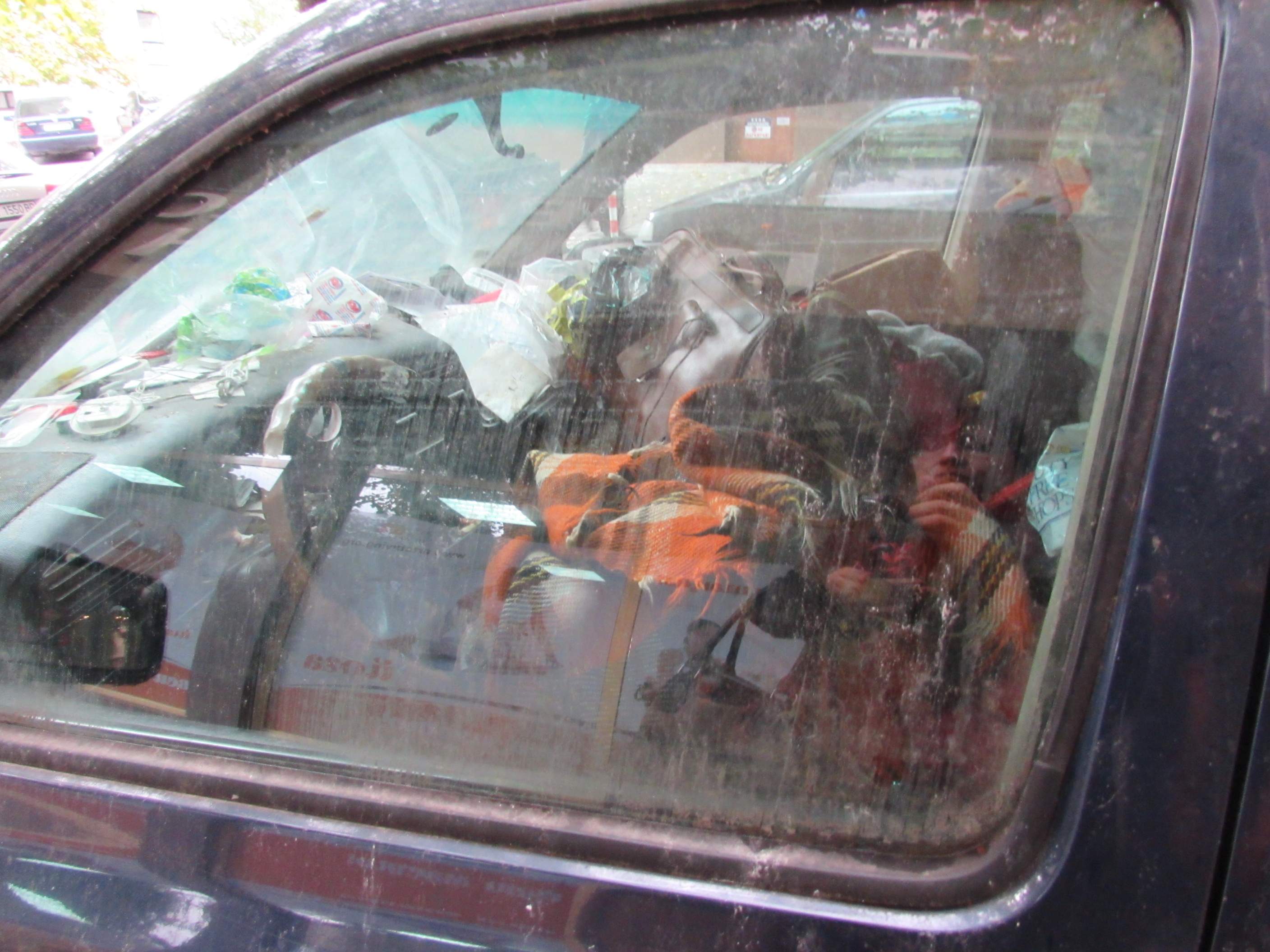 Разчистват старите трошки от улиците на Варна