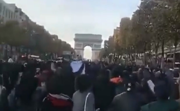 Протести в Париж срещу робството в Либия