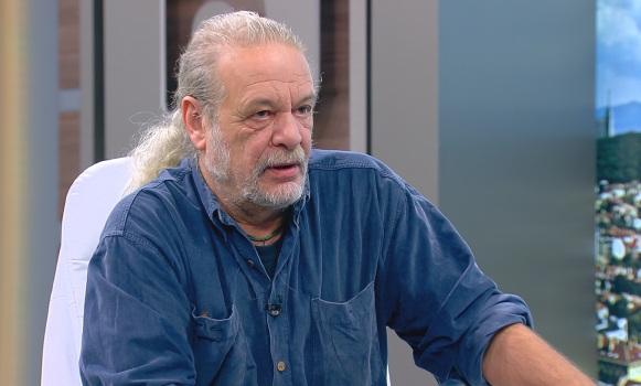 Евгений Дайнов: С предложените промени в Конституцията от ГЕРБ целят да опраскат няколко души
