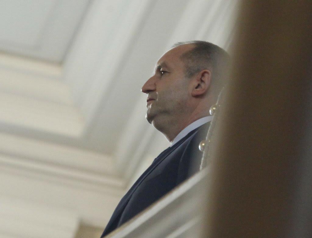 Румен Радев осъди терористичната атака срещу джамия в Египет