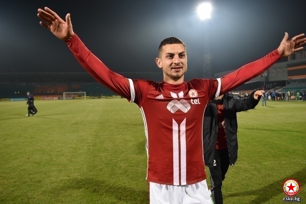 Стамен Белчев изгони нападател