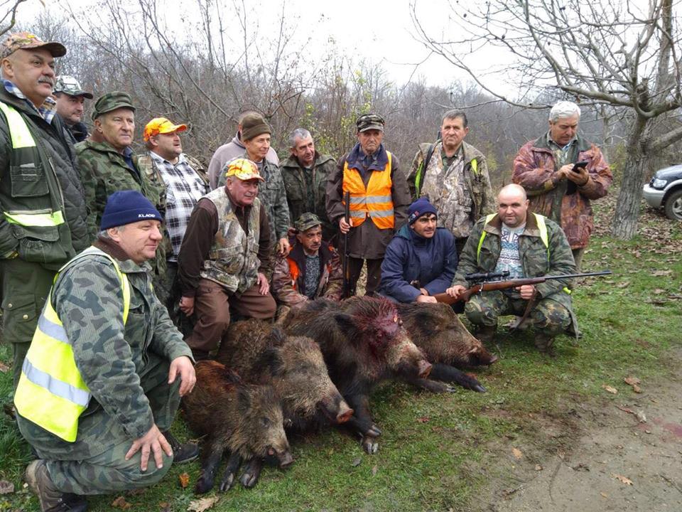 83-годишен ловец гръмна 150-килограмово диво прасе