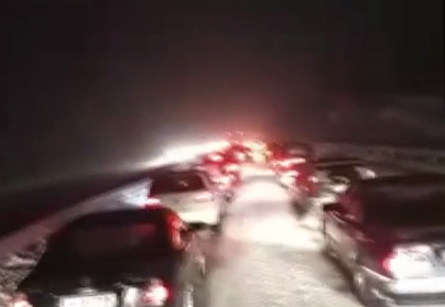 ТИР се завъртя и блокира движението по магистрала „Тракия” в посока „София”