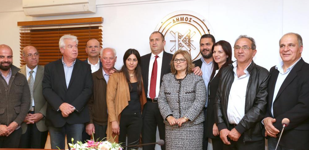 Румен Радев: Необходимо е всяко българско дете в чужбина да има достъп до българско училище