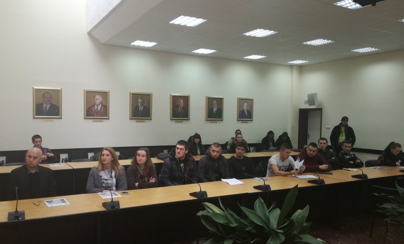 Данни от форум в ЮЗУ: 97% от децата ползват интернет, 27% са ползвали мрежата още от 7 г. възраст