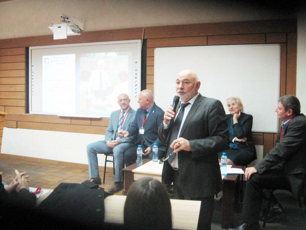 80% от завършващите университетите педагози не се вливат в системата на образованието