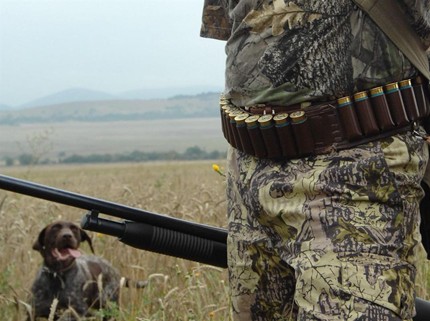 Ловец простреля неволно свой колега