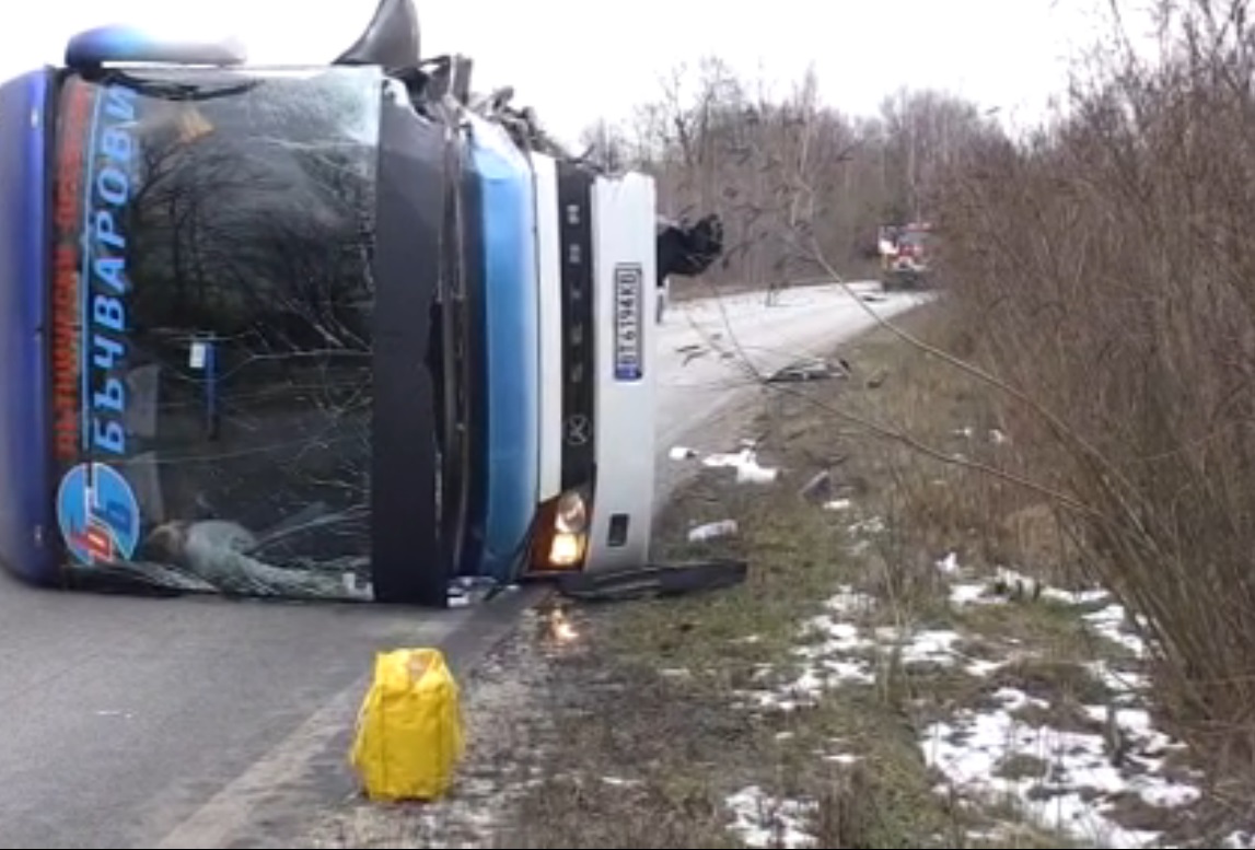 Десет станаха жертвите от тежката катастрофа край Микре