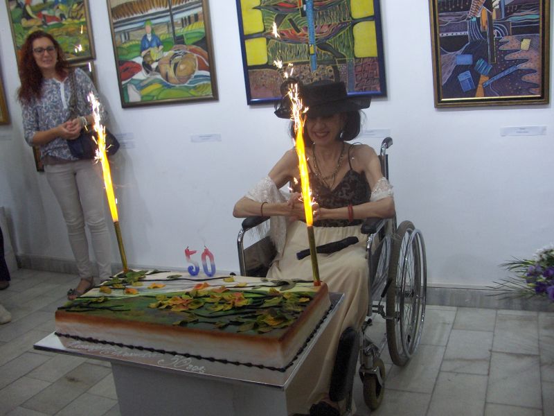 На Света Варвара почетоха паметта на Даниела Ненчева с изложба на нейни картини