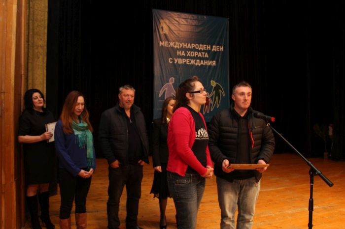 Наградиха англичани, живеещи в Банско, за дарителство и доброта