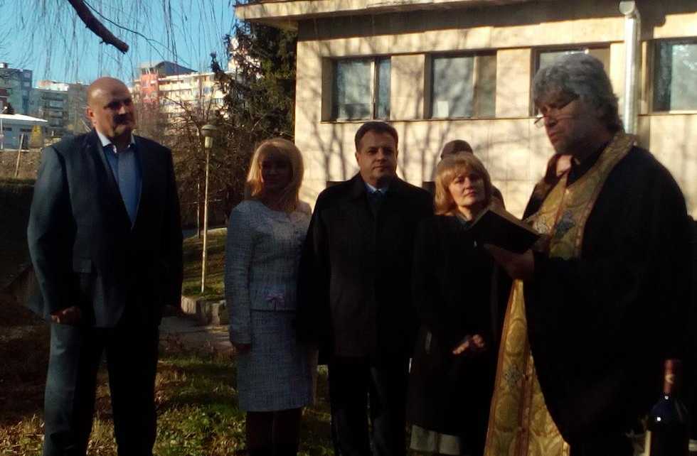 Направиха първа копка на нов болничен корпус във Велико Търново