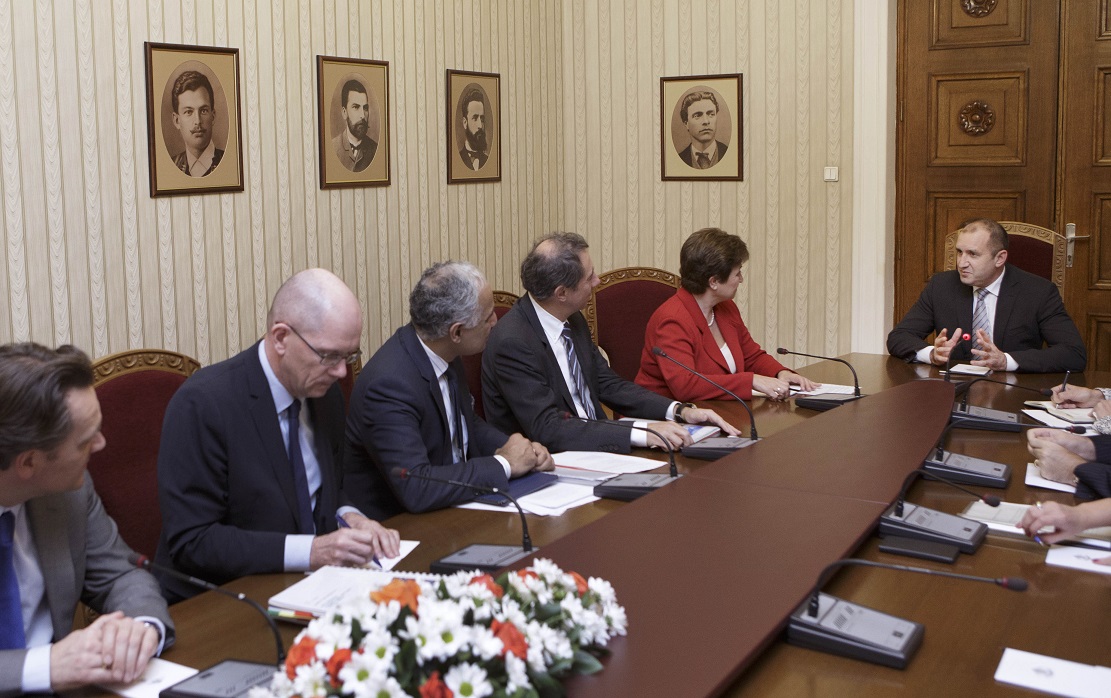 Президентът на среща с представители на Световната банка: Двигател на растежа трябва да са секторите с висока добавена стойност