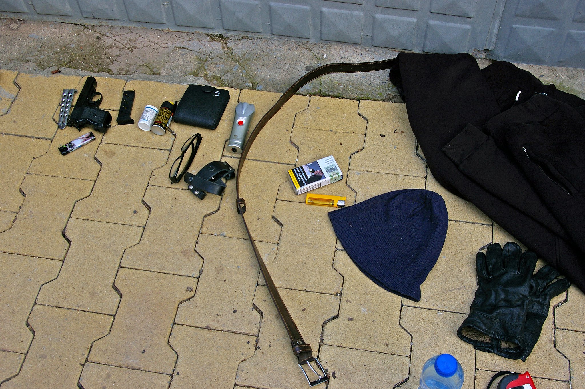 Четири телевизора свиха апаши от къща в павликенско село