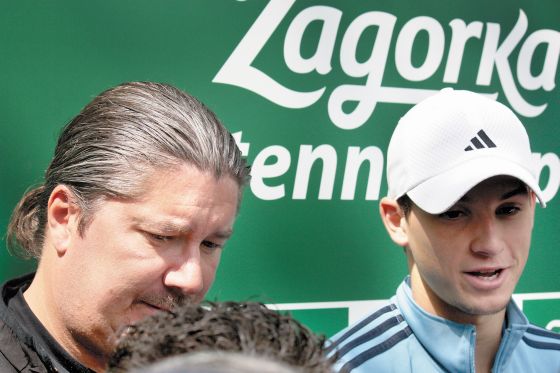 Погнаха бивш треньор на Григор и Федерер