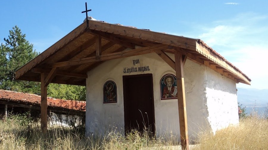 В Клисура възстановяват параклиса с костите на избитите в Априлското въстание