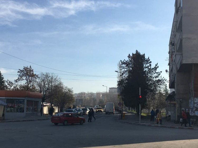 Мостът край общинския пазар в Асеновград е отворен от днес