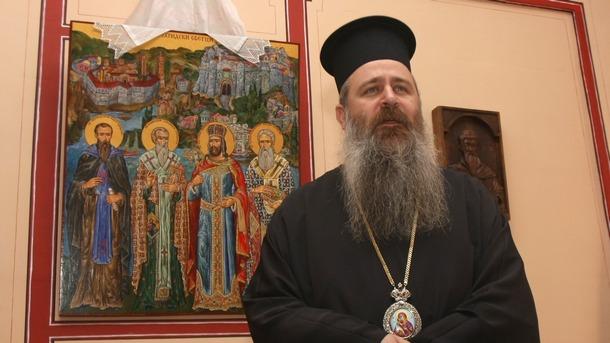 Игуменът на Троянския манастир на литургия в Струмица