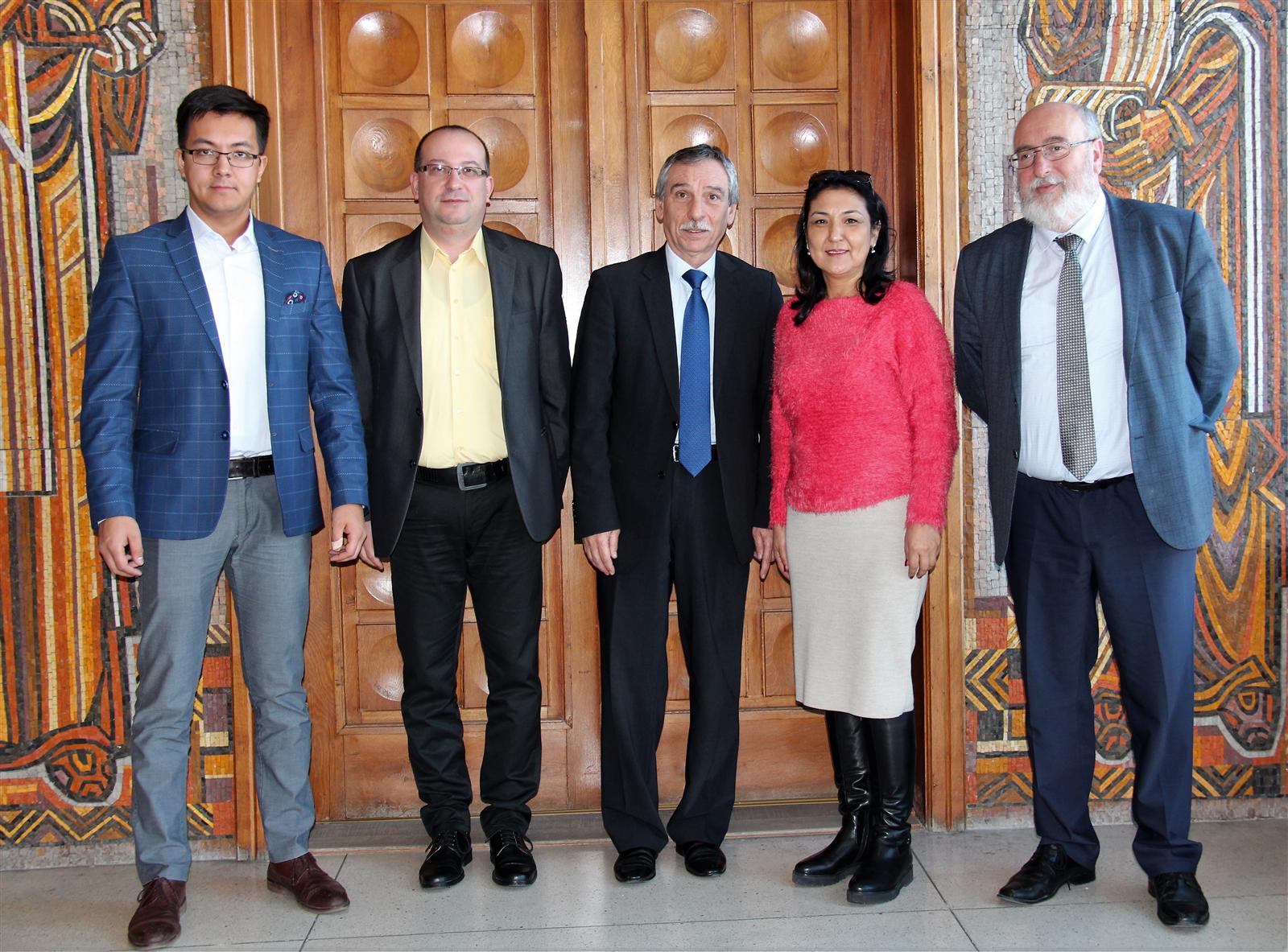 ВТУ и Международния университет на Киргизстан сключват договор по Еразъм+