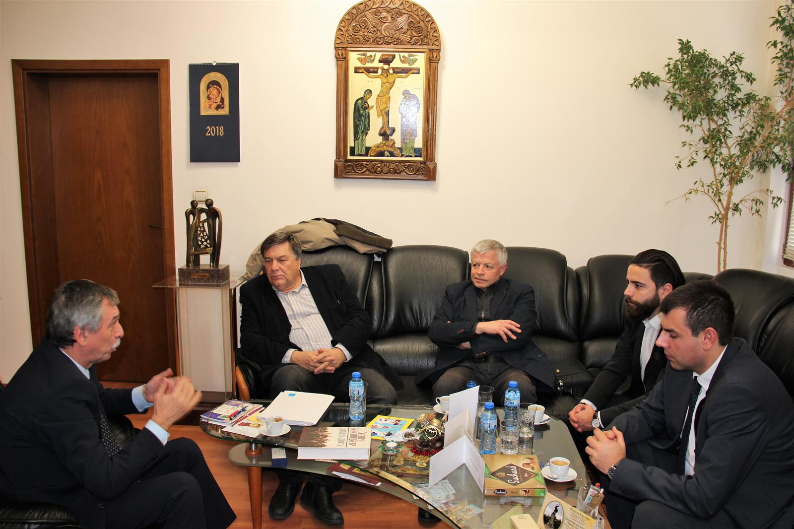 ВТУ ще си сътрудничи с Института за публична политика