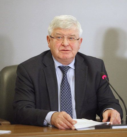 Кирил Ананиев: Националната здравна карта ще бъде готова до три месеца