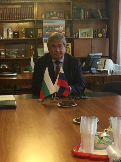 Посланикът на Русия Анатолий Макаров: Руският президент, който и да е той, ще дойде в България през 2018 г.