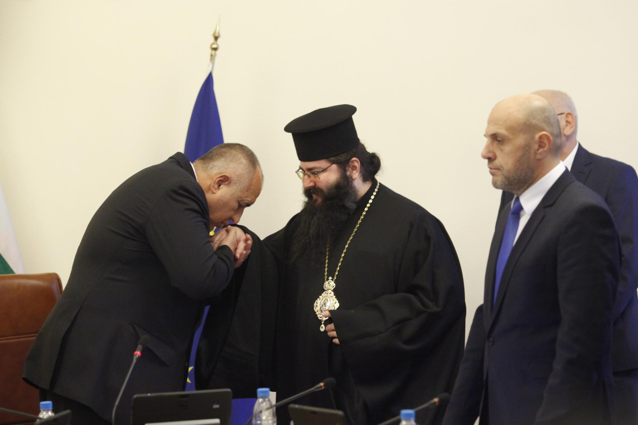 Кабинетът даде 390 000 лв. за конструктивно обследване на храм-паметника "Св. Александър Невски"