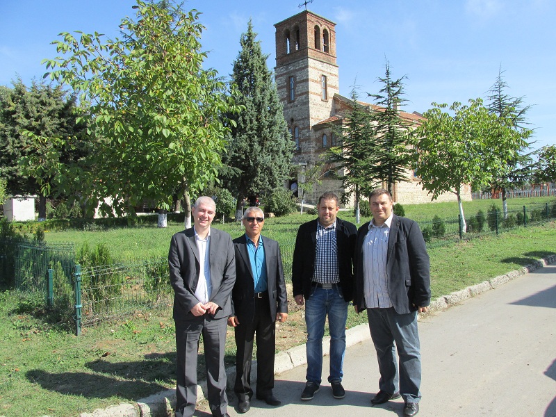 Евродепутат и общинар дариха камбана на храм