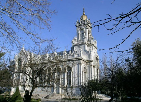 Желязната църква платена с тон злато