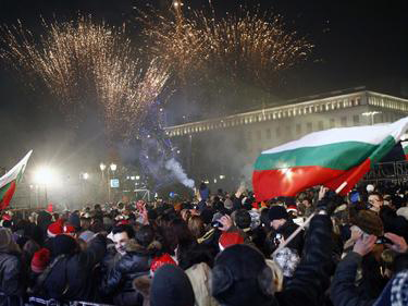 Хиляди българи ще посрещнат Нова година на пл. "Княз Александър Първи"