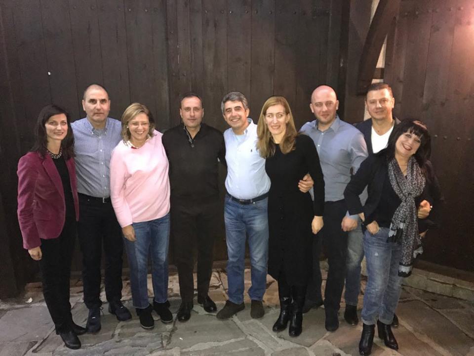 Над 20 хиляди посрещнаха Нова година в Банско