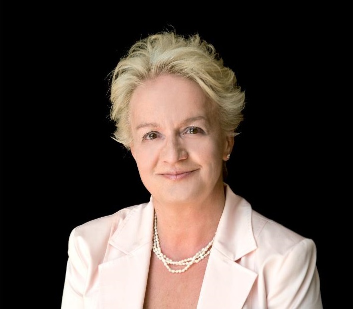 Алена: Президентът навлиза в година на плашеща кармична разплата