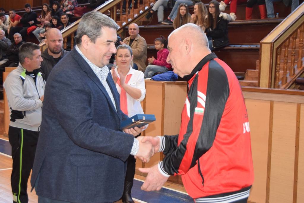 35 бойци се включиха в Националния турнир по ММА за аматьори в Горна Оряховица