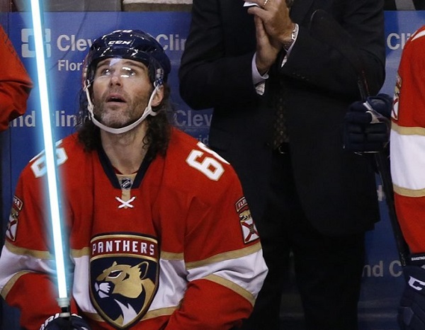 Времето на легендарния Ягър в НХЛ изтича