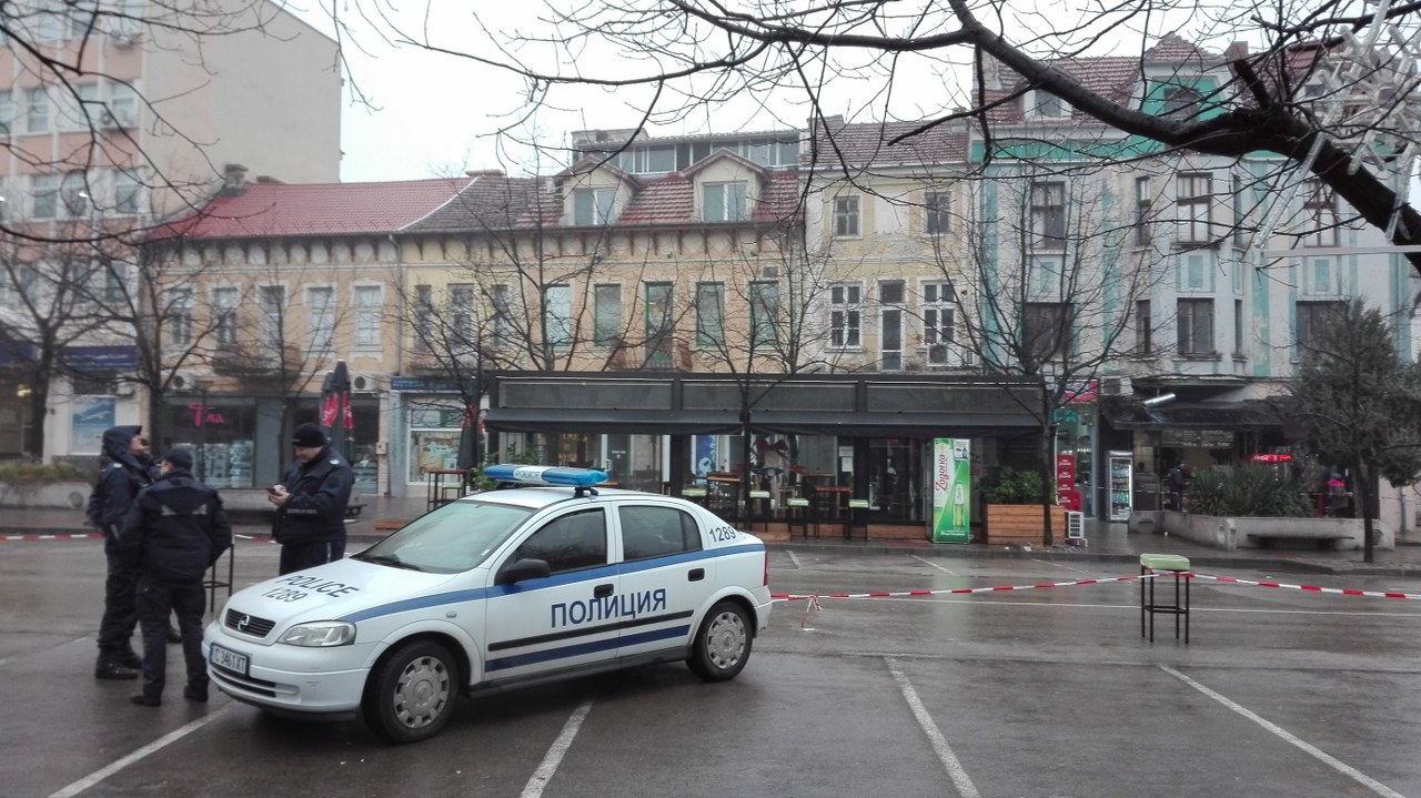 Взрив гръмна в центъра на Монтана (СНИМКИ)